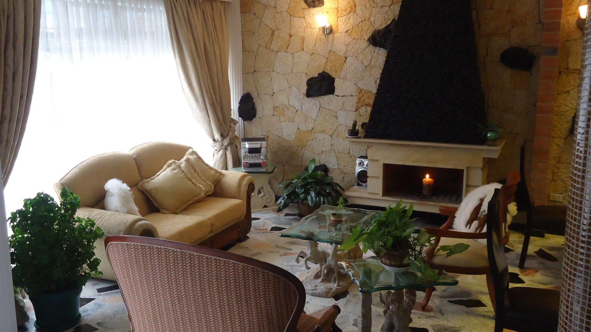 Hotel Casa Gaia Bogota Bagian luar foto